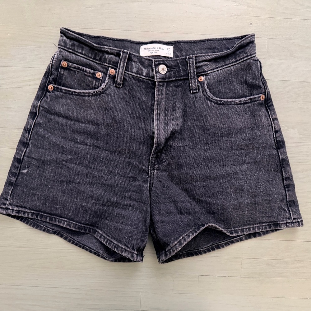 Abercrombie & Fitch Black and Light Blue Jean Shorts - Picture 6 of 9